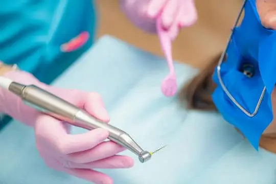 leczenie kanałowe u stomatologa